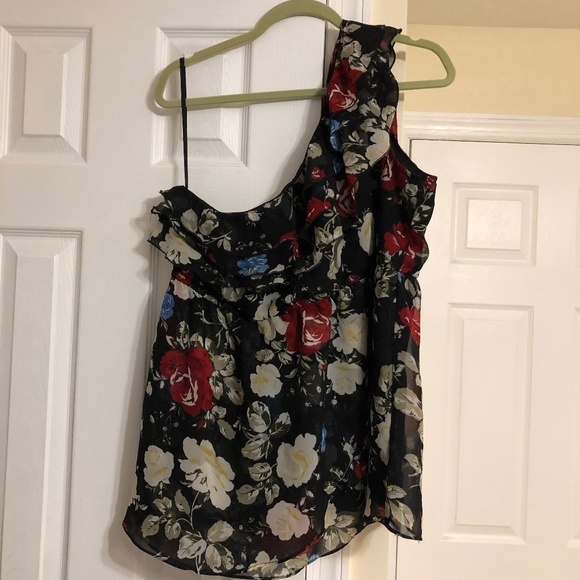 One shoulder fluttery‎ top floral print fits like a woman’s size 18 - Picture 1 of 2